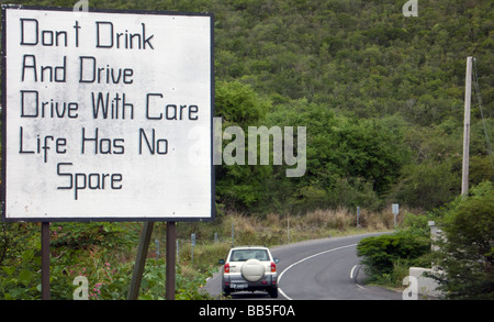 Drink driving Road Sicherheit Epitheta sind weit verbreitet auf der Karibikinsel Nevis Stockfoto