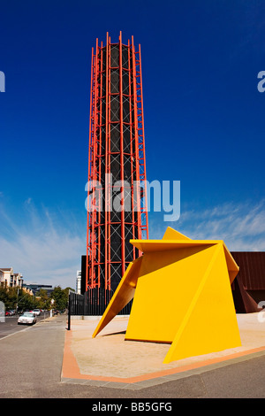 Melbourne-Skulpturen / "Tresor" Skulptur gehört zu Melbournes "Kunst im öffentlichen Raum" Skulpturen. Melbourne Victoria Australien. Stockfoto