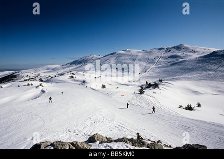 Greoliere Les Neiges ist ein Ski-Station nur 30 Meilen entfernt von der Mittelmeerküste Stockfoto