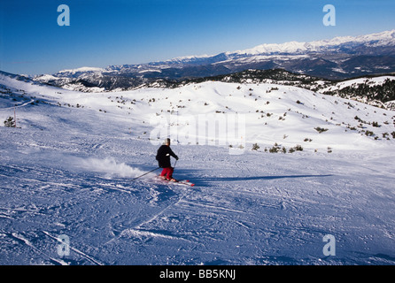 Greoliere Les Neiges ist ein Ski-Station nur 30 Meilen entfernt von der Mittelmeerküste Stockfoto