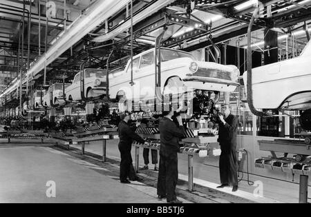Industrie, Fahrzeugindustrie, Montagelinie im Opel-Werk I, in der deutschen Stadt, 1962, Stockfoto