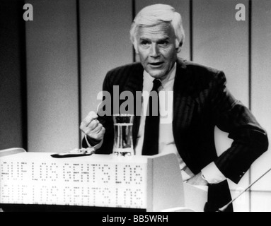 Fuchsberger, Joachim, 11.3.1927 - 11.9.2014, deutscher Schauspieler, halbe Länge, TV-Gastgeber, Quizsendung "auf los geht's los", ARD, Oktober 1984, Stockfoto