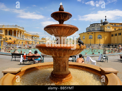 Brunnen in das Szechenyi-Bad in Budapest Ungarn Stockfoto