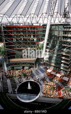 16. Mai 2009 - Innenansicht des Sony Center am Potsdamer Platz in der deutschen Hauptstadt Berlin. Stockfoto