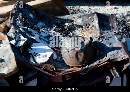 Er bleibt ein Zuhause und Zerstörung nach ein Buschfeuer links Stockfoto