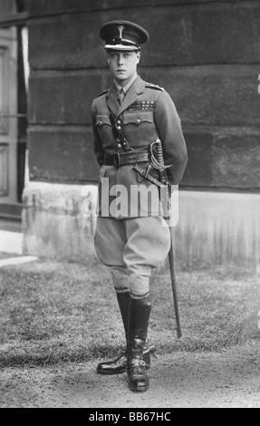 Edward VIII., 23.6.1894 - 28.5.1972, King og Great Britain 20.1.1936 - 11.12.1936, volle Länge, als Oberst der Welsh Guards, Postkarte, 1919, Stockfoto