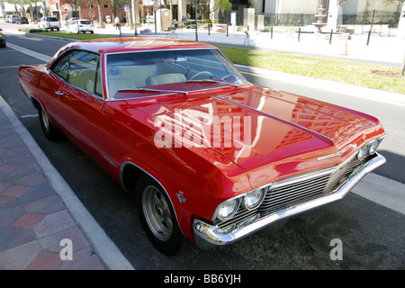 Roten Chevrolet Impala SS Stockfoto