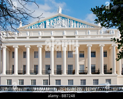 Regency Terraced Houses Cumberland Terrasse im Winter Regents Park London NW1 England UK Stockfoto