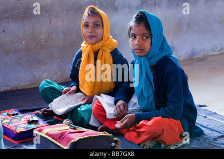 Kinder in einem Dorf Schule, Nordindien, Indien, Asien Stockfoto