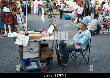 Eine ältere Thai Straßenmusiker in Chiang Mai Thailand Stockfoto