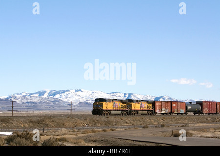 Güterzug östlich von Boise, Idaho Stockfoto