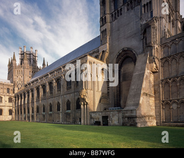 Ely Kathedrale Nordfront Stockfoto