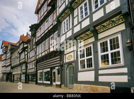 Satteldach Fachwerkhäusern in der Nähe von Rathaus in Hann Münden, Niedersachsen, Deutschland Stockfoto