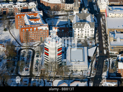 Luftaufnahme, Rathaus und Sparkasse Bank, Schnee, Gladbeck, Ruhrgebiet, Nordrhein-Westfalen, Deutschland, Europa Stockfoto