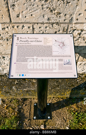 Tourist Trail-Info-Tafel - Preuilly-Sur-Claise, Frankreich. Stockfoto