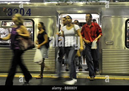 Rush Hour, Pendler in der u-Bahn, Sao Paulo, Brasilien, Südamerika Stockfoto