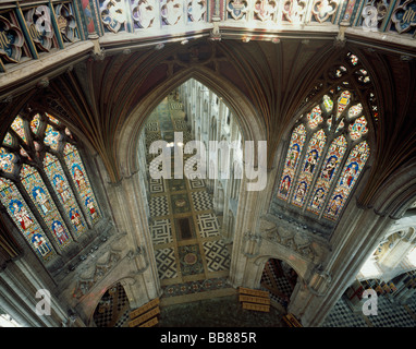 Ely Kathedrale Blick vom 14. Jahrhundert Achteck Blick nach Westen zum Kirchenschiff Stockfoto