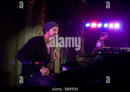 Kanadischer Popmusiker Daniel Powter die live auf Radio Pilatus Showcase im Hotel Schweizerhof, Luzern, Schweiz Stockfoto