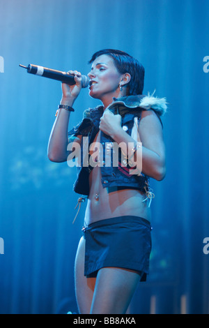 Julia Olegowna Wolkowa, Mitglied der russischen pop-Duo tATu, live am Energy Stars For Free im Hallenstadion Zürich, Schweiz Stockfoto