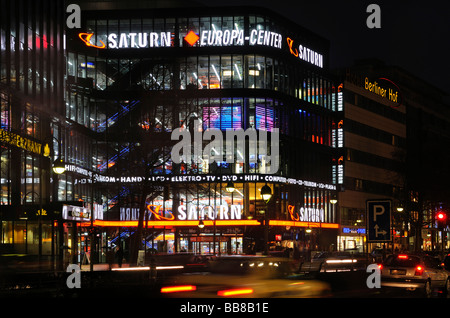 Elektronik-Fachhändler Saturn Flagshipstore in der Europa-Center, Tauentzien Straße, Berlin, Deutschland Stockfoto