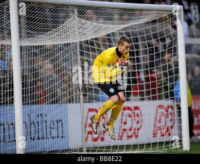 Torhüter Manuel Salz, Stuttgarter Kickers, einen Ball fangen Stockfoto