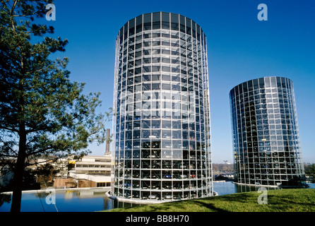 Glas Auto Silos, Autostadt, Wolfsburg, Niedersachsen, Deutschland, Europa Stockfoto