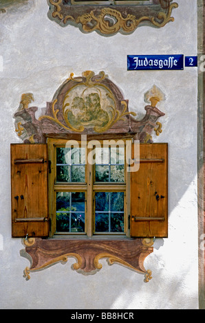 Typische bemalte Fassade eines Gebäudes, Oberammergau, Bayern, Deutschland, Europa Stockfoto