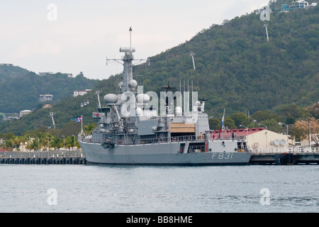 Niederländische Fregatte Hr Ms VAN AMSTEL besucht Charlotte Amalie Stockfoto