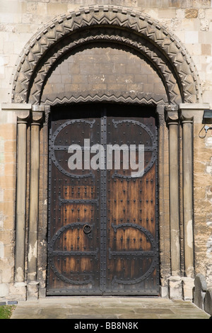 Eingang Tür, Waltham Abbey Church, Essex, England, Vereinigtes Königreich Stockfoto