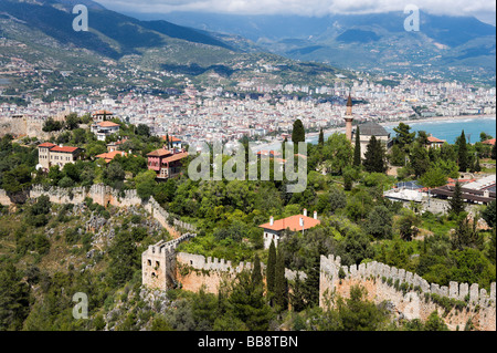 Blick über die Stadt vom Inneren Schloß (Ic Kale), Alanya, Mittelmeerküste, Türkei Stockfoto