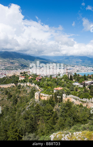 Blick über die Stadt vom Inneren Schloß (Ic Kale), Alanya, Mittelmeerküste, Türkei Stockfoto