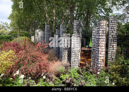 Der Schlüssel Garten von Eden Project plus Obdachlose und Gefangenen für die RHS Chelsea Flower Show 2009 Stockfoto