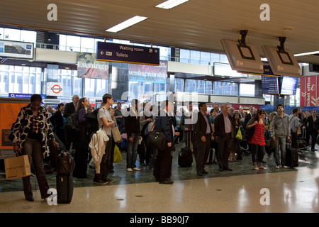 Euston Bahnhof - London Stockfoto