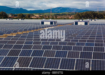 Solar Energiezentrum in der Nähe von Guadarranque San Roque Provinz Cadiz Spanien Stockfoto