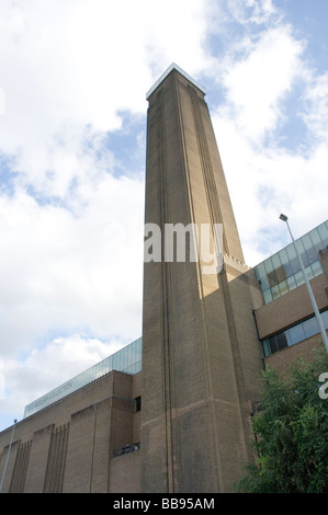 Der Schornstein bei der Tate modern Art Gallery in London uk Stockfoto