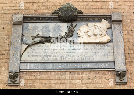 Gedenktafel in Santa Fe Spanien zum Gedenken an die Unterzeichnung des Vertrages zwischen die katholischen Könige und Christopher Columbus Stockfoto