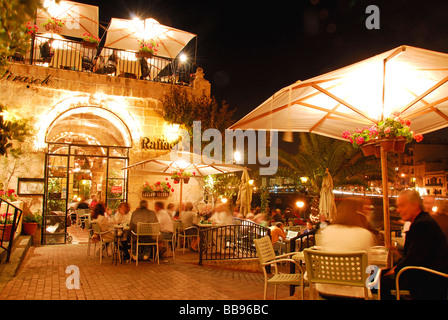 Malta. Raffael-Restaurant und Bar im Spinola Bay in St. Julian's. 2009. Stockfoto