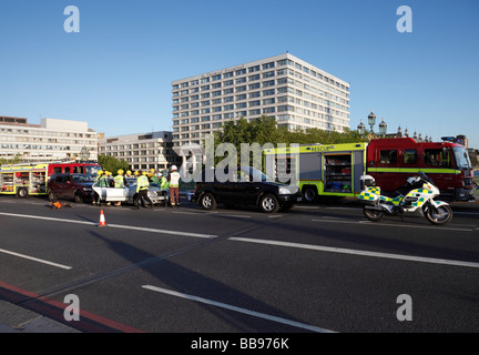 Rettungsdienste, die Teilnahme an den Unfallort. Westminster, London, England, UK. Stockfoto