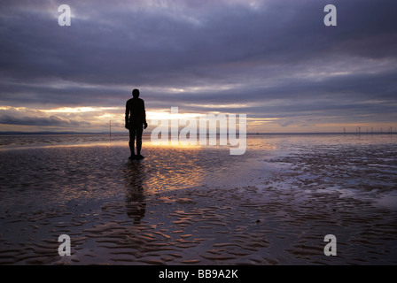 Eiserne Männer Statuen Crosby Strand Liverpool UK Stockfoto