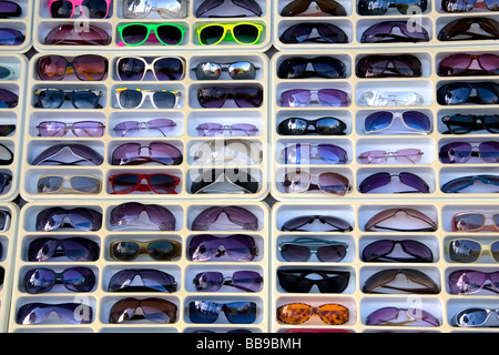 Sonnenbrillen am Venice Beach Los Angeles Kalifornien USA verkauft Stockfoto