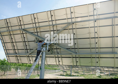 Solar-Panels Wiedergutmachung.  Arbeca Lleida, Spanien Stockfoto