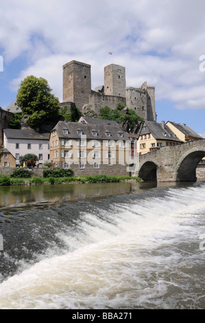 Burgruinen und Runkel Museum gemacht Lahnbruecke Brücke von Stein, Bezirk Limburg-Weilburg, Hessen, Deutschland Stockfoto