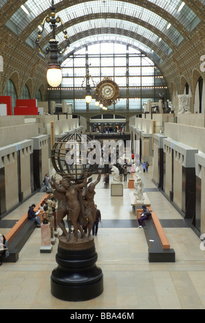 Das Musee d Orsay in Paris eine der wichtigen Galerien in Paris früher ein Bahnhof Stockfoto