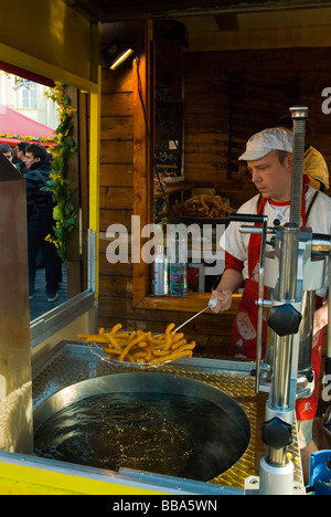 Vorbereitung auf Ostern Churros Markt am alten Stadtplatz in der Altstadt Prag Tschechische Republik Europa Stockfoto