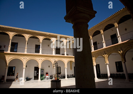 Innenhof der alten Universität Osuna Sevilla Andalusien Spanien Stockfoto