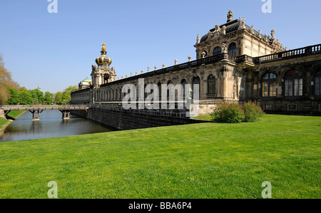 Zwinger Palace, Zwingermoat, Crown Gate, Dresden, Freistaat Sachsen, Deutschland, Europa Stockfoto