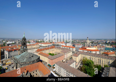 Panoramablick über die Stadt Dresden mit Kreuzkirche, Kirche des Kreuzes, und Frauenkirche, Frauenkirche, Dresden, F Stockfoto