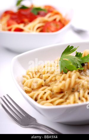 Zwei Portionen leckere pasta Stockfoto