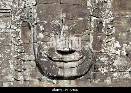 Riesige Fläche des Bodhisattva Lokeshvara gemeißelt in Stein, auch genannt UNESCO Worl, Angkor Thom, Bayon Tempel, Avalokiteshvara Stockfoto