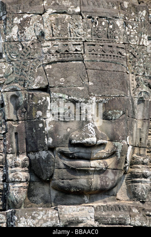 Riesige Fläche des Bodhisattva Lokeshvara gemeißelt in Stein, auch genannt UNESCO Worl, Angkor Thom, Bayon Tempel, Avalokiteshvara Stockfoto